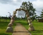 Findlingsbogen im Tründelkern von Trinwillerhagen
